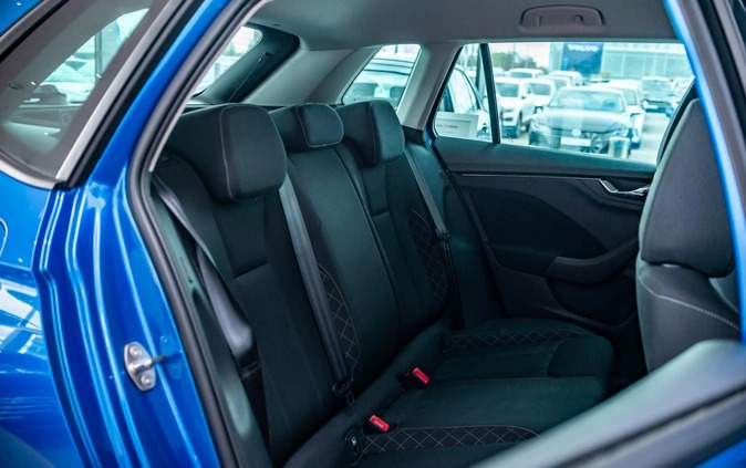 Skoda Kamiq cena 89900 przebieg: 20566, rok produkcji 2022 z Krasnystaw małe 301